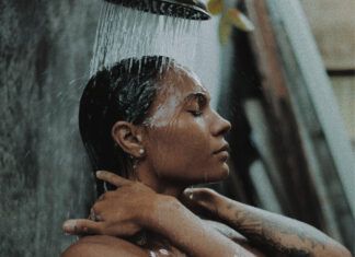 Lavarsi i capelli tutti i giorni fa male?